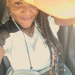 Meet your Posher, Shannon